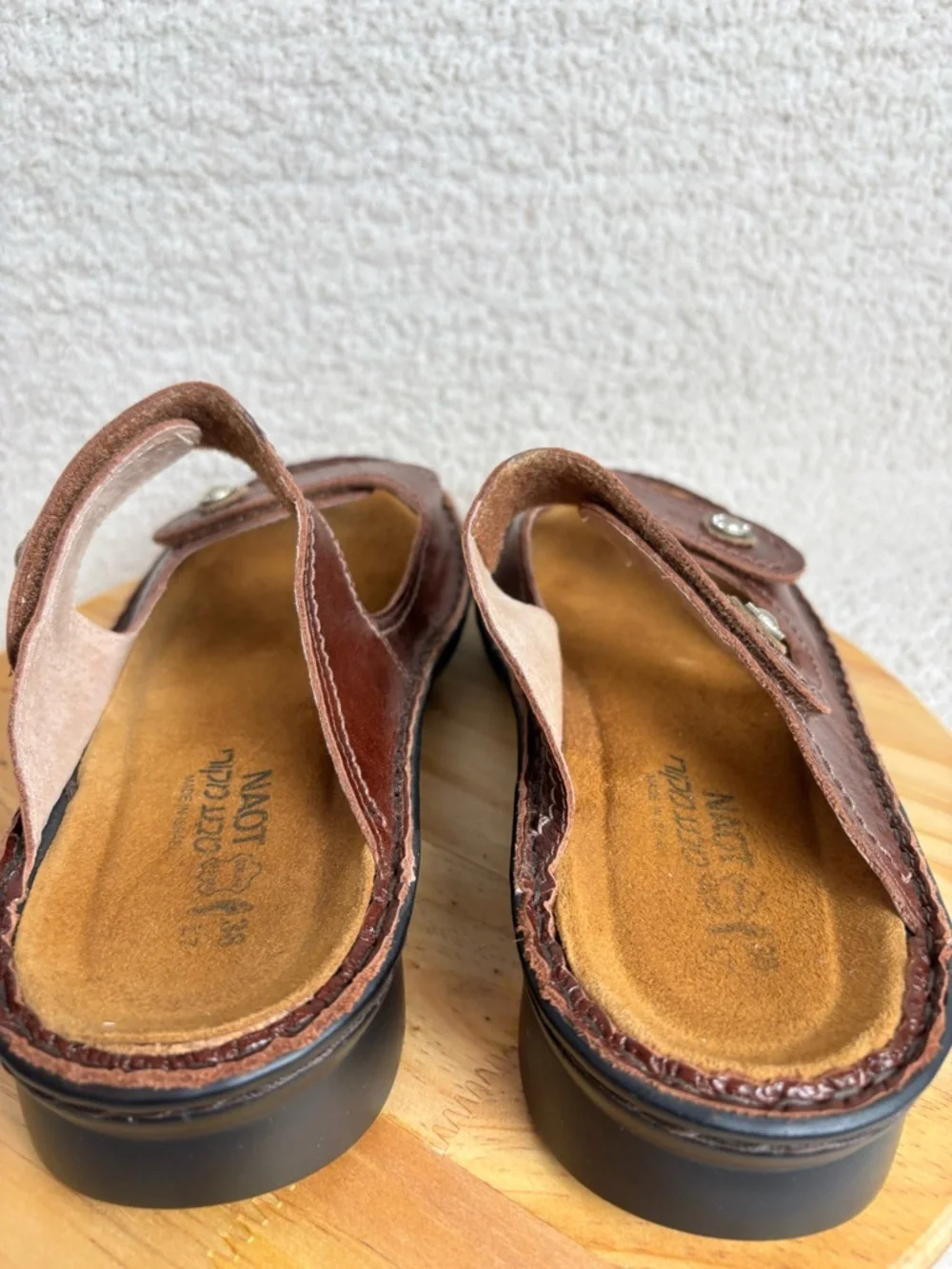 Naot Sandals Womens 7 Brown Sitar Two Strap Slip On Comfort Leather Casual